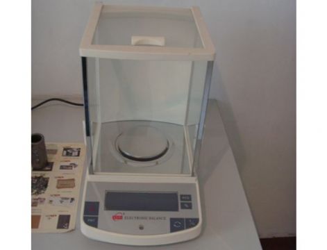 點(diǎn)擊查看詳細(xì)信息<br>標(biāo)題：電子稱（千分） 閱讀次數(shù)：2720